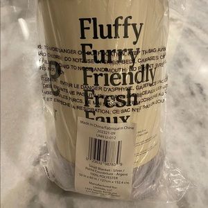 UnHide Faux Fur Throw